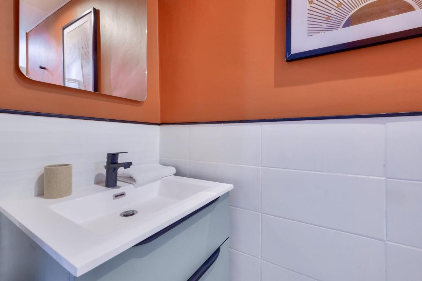 Lovely 1 Bedroom Flat In The Heart Of Apartment *